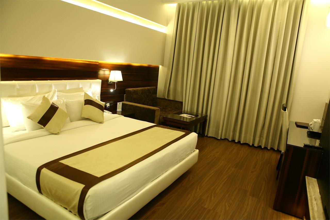 دهرادون Viceroy Inn المظهر الخارجي الصورة