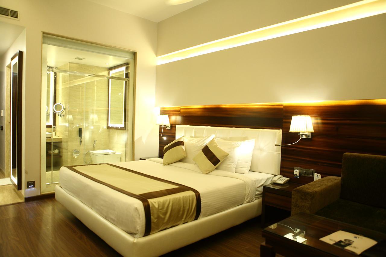 دهرادون Viceroy Inn المظهر الخارجي الصورة